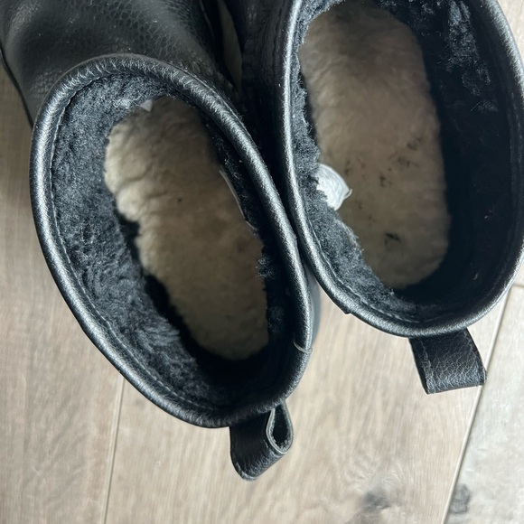 UGG ultra mini ankle boots 8 - Picture 5 of 6